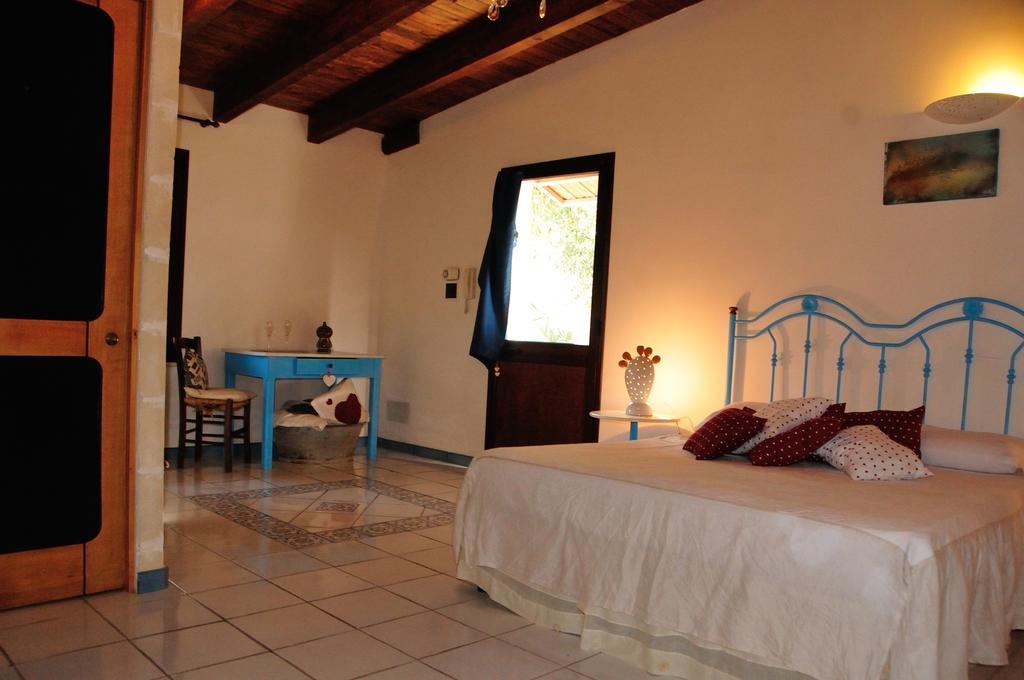 מלנדוניו Alba Bed & Breakfast חדר תמונה